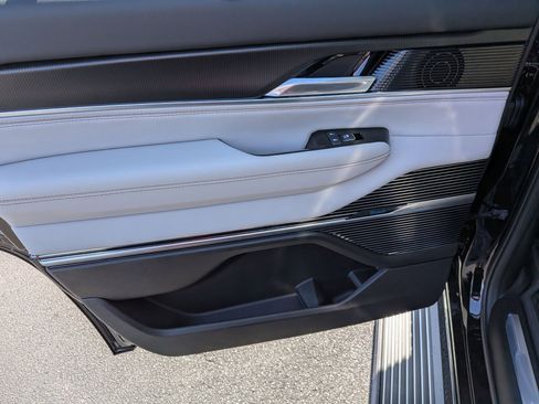 New 2026 Jeep Grand Wagoneer Summit AWD/4WD image 23