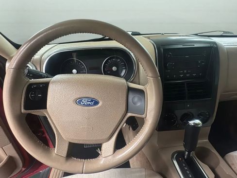Used 2007 Ford Explorer XLT RWD image 10