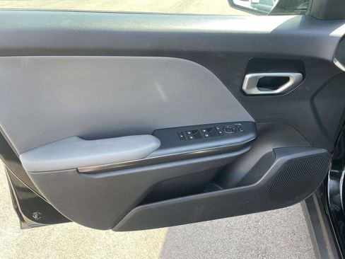 Used 2025 Kia K4 FWD image 14