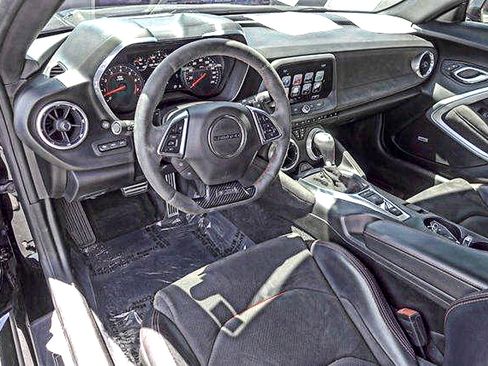 Used 2017 Chevrolet Camaro ZL1 RWD image 21