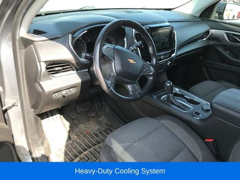 Used 2018 Chevrolet Traverse LT AWD/4WD image 3