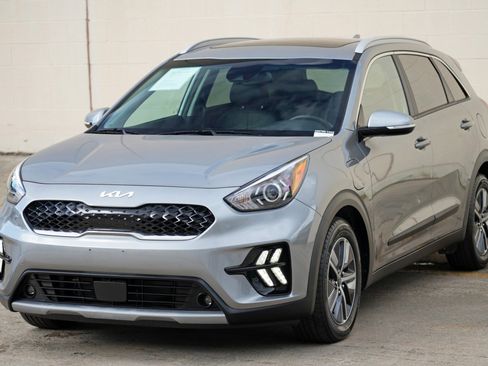 Used 2022 Kia Niro EX Premium FWD image 45
