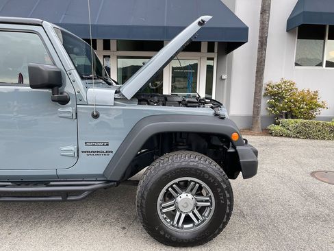 Used 2015 Jeep Wrangler Unlimited Sport w/ Quick Order Package 24S image 29