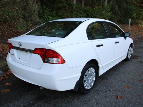 Used 2009 Honda Civic DX-VP image 3