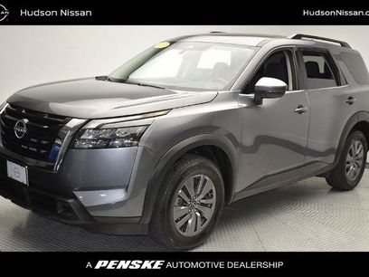 Certified 2025 Nissan Pathfinder SV