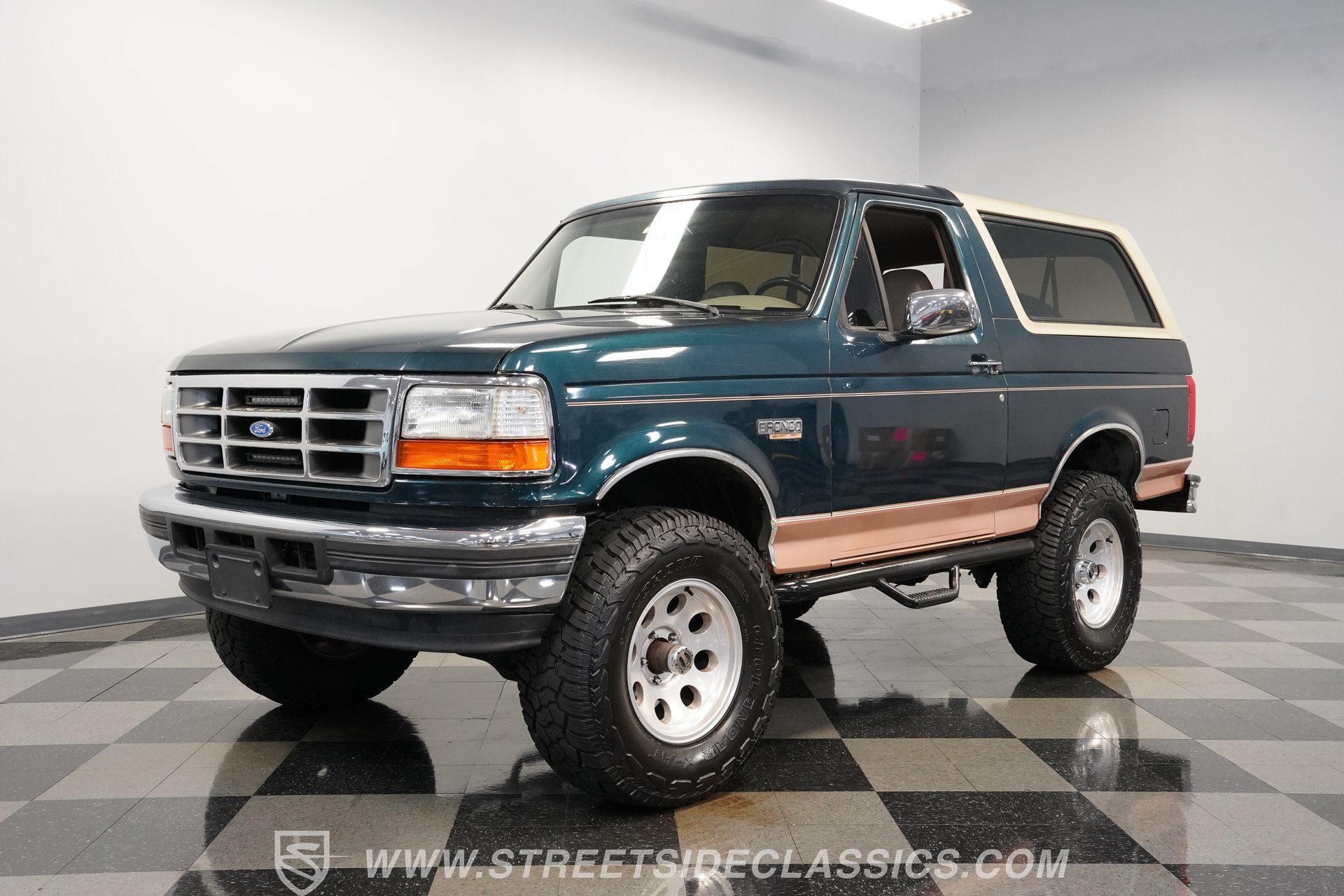 Used 1995 Ford Bronco Eddie Bauer AWD/4WD image 6