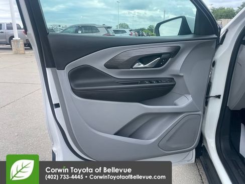 Used 2020 GMC Terrain SLT AWD/4WD image 18