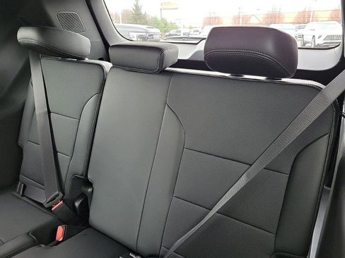 New 2026 Buick Enclave Preferred image 11