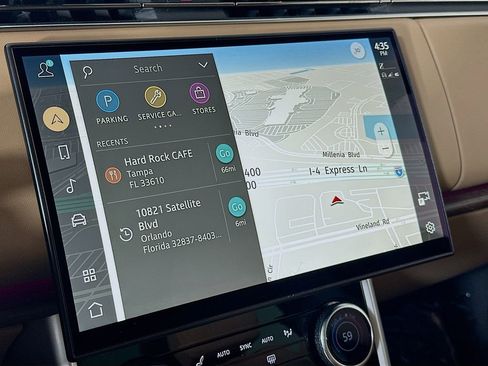 Used 2023 Land Rover Range Rover SE image 16