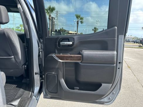 Used 2022 GMC Sierra 1500 Elevation w/ X31 Off-Road Package AWD/4WD image 16