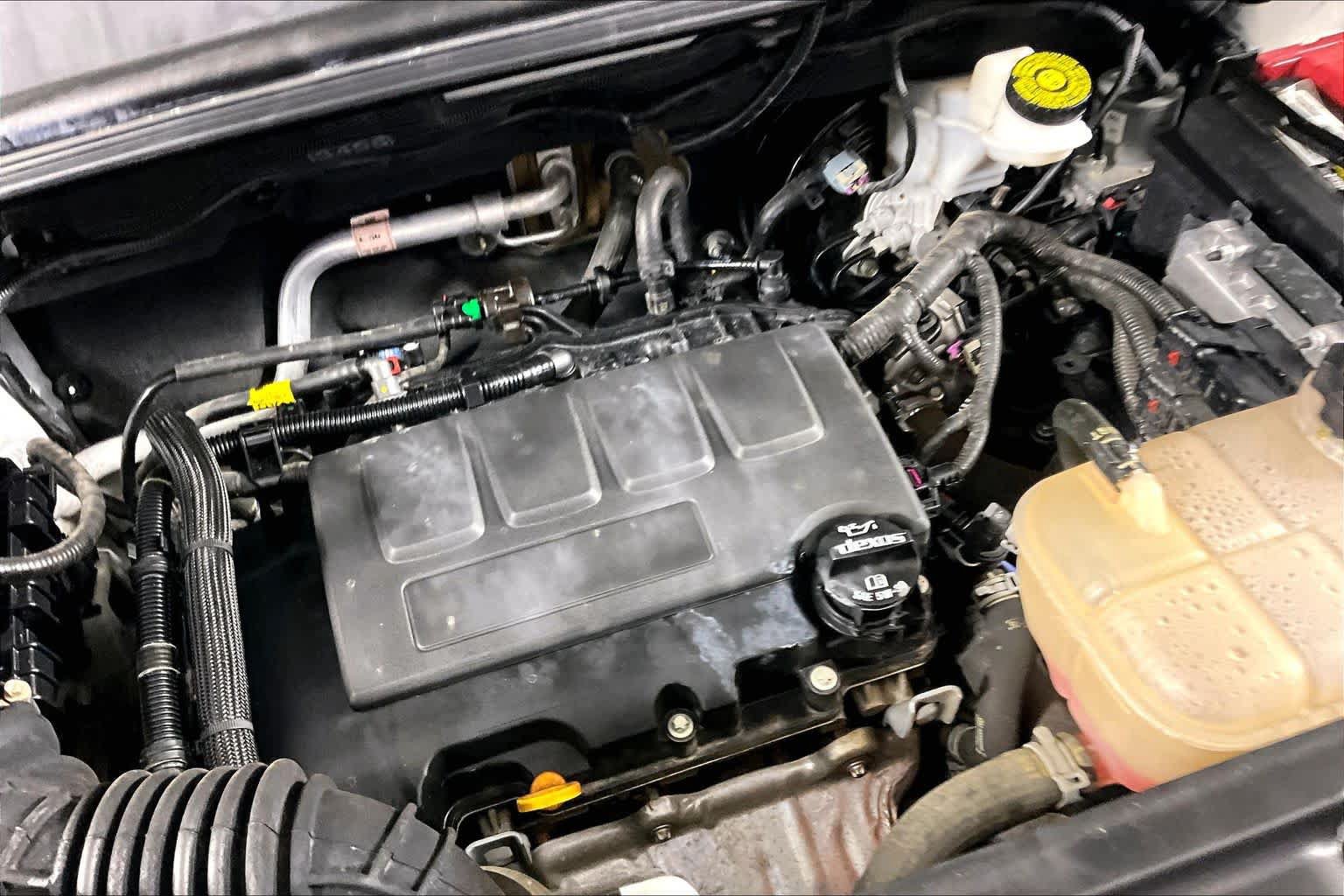 Used 2020 Buick Encore FWD image 31