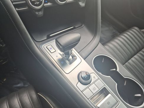 Used 2019 Genesis G70 3.3T Advanced AWD/4WD image 23