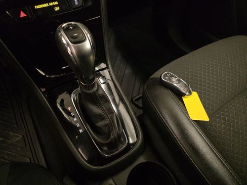 Used 2020 Buick Encore Preferred w/ Safety Package image 15