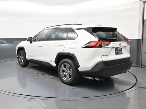 Used 2025 Toyota RAV4 XLE w/ Convenience Package AWD/4WD image 7