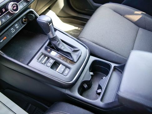 Used 2025 Honda CR-V EX image 16