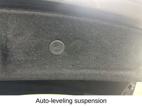 Used 2021 Tesla Model S Plaid image 24