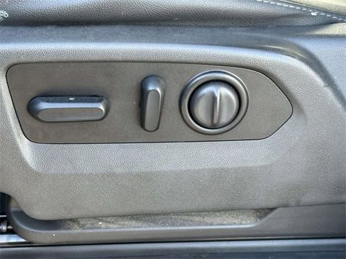 Used 2021 GMC Sierra 2500 SLT image 13