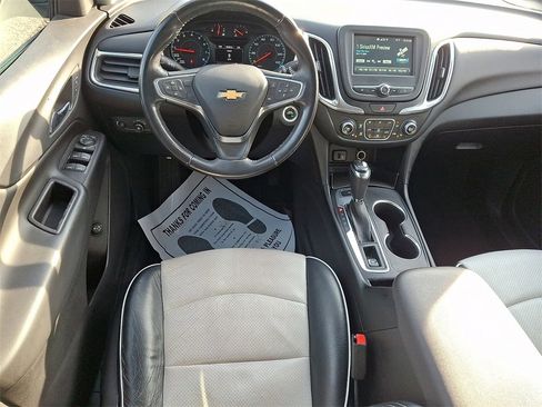 Used 2018 Chevrolet Equinox LT image 11