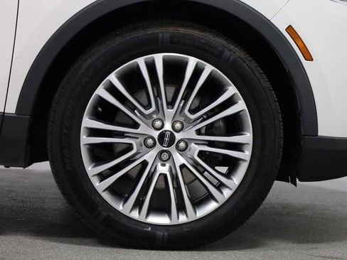 Used 2016 Lincoln MKX Reserve w/ Climate Package image 11