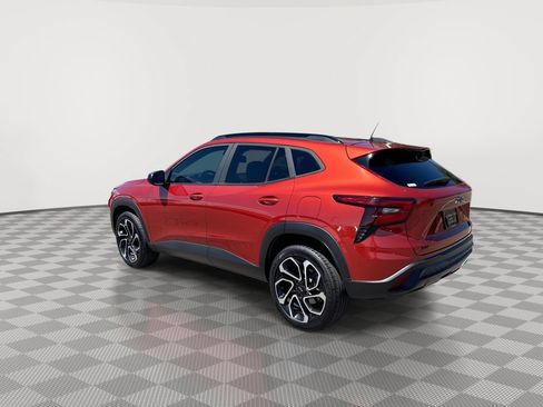 Certified 2024 Chevrolet Trax RS FWD image 9