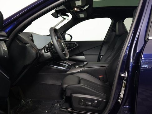 Used 2025 BMW X3 xDrive30i w/ Convenience Package image 10