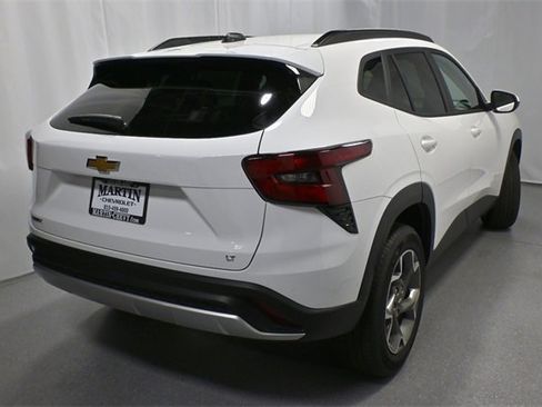 New 2026 Chevrolet Trax LT w/ Driver Confidence Package image 3