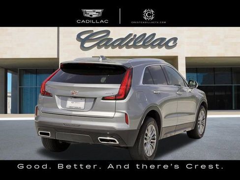 Used 2025 Cadillac XT4 Premium Luxury FWD image 3