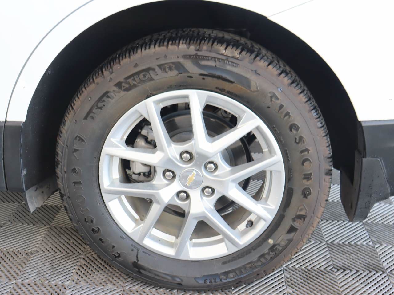 Certified 2023 Chevrolet Equinox LS w/ LS Convenience Package FWD image 16