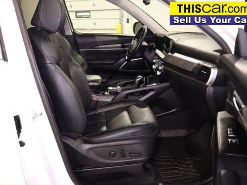 Used 2023 Kia Telluride EX w/ EX Captain's Chair Package image 30