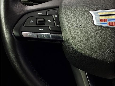 Used 2022 Cadillac XT4 Premium Luxury w/ Cold Weather Package image 20