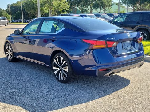 Certified 2021 Nissan Altima 2.5 SR FWD image 8