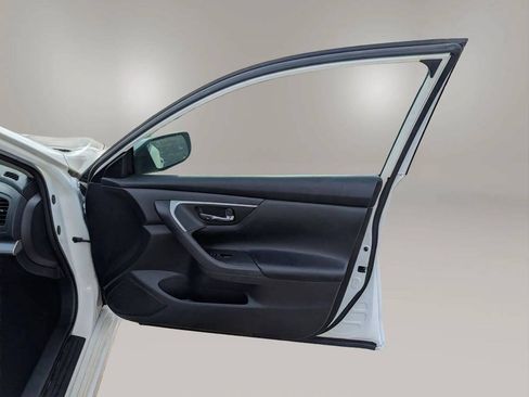 Used 2016 Nissan Altima 2.5 S FWD image 34