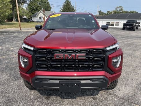 Used 2025 GMC Canyon Elevation image 2