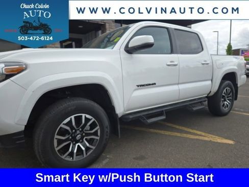 Used 2022 Toyota Tacoma TRD Sport w/ Black Out Package (TMS) AWD/4WD image 5