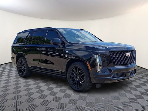 Used 2025 Cadillac Escalade Sport w/ Touring Package AWD/4WD image 3