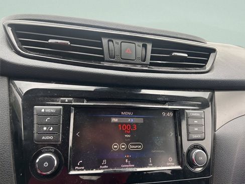 Used 2020 Nissan Rogue Sport S FWD image 24