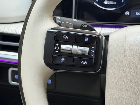 Certified 2025 Hyundai Santa Fe Calligraphy image 19