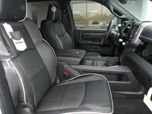 New 2026 RAM 2500 Limited image 19