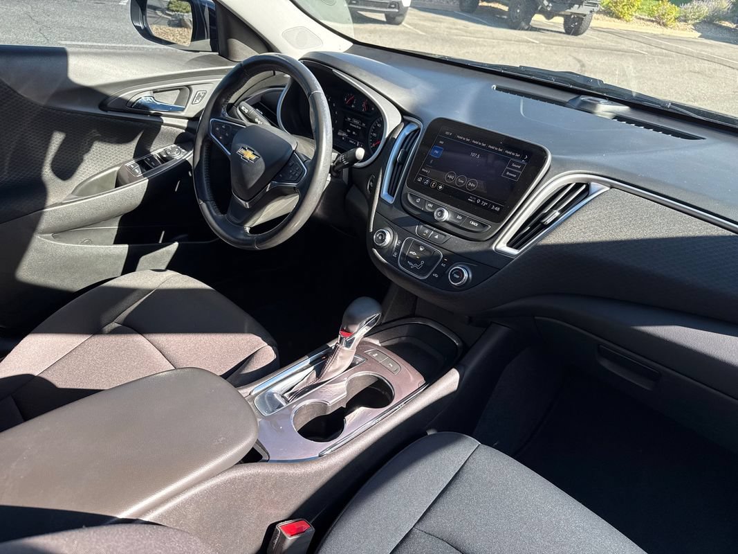Used 2021 Chevrolet Malibu RS FWD image 18