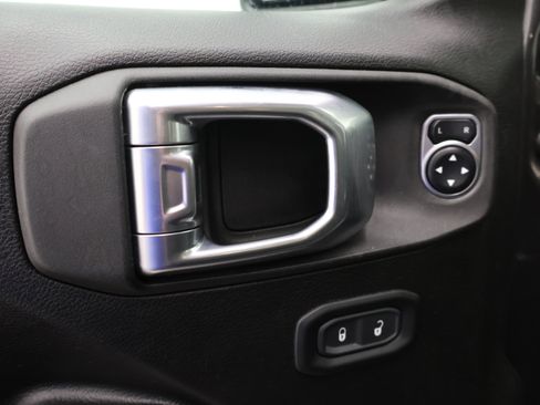 Used 2023 Jeep Gladiator Sport AWD/4WD image 38