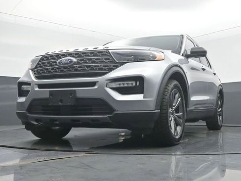 Used 2021 Ford Explorer XLT w/ Equipment Group 202A RWD image 48