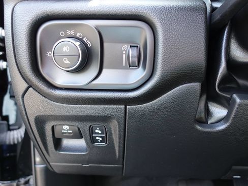 Used 2023 RAM 1500 Big Horn AWD/4WD image 55