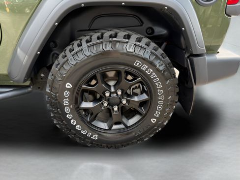 Used 2021 Jeep Wrangler Sport AWD/4WD image 21