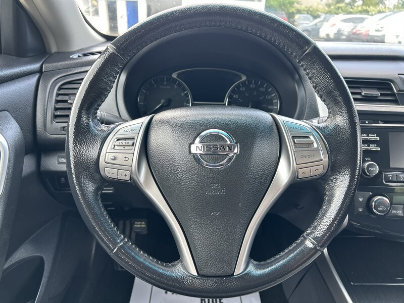 Used 2013 Nissan Altima 2.5 SV FWD image 13