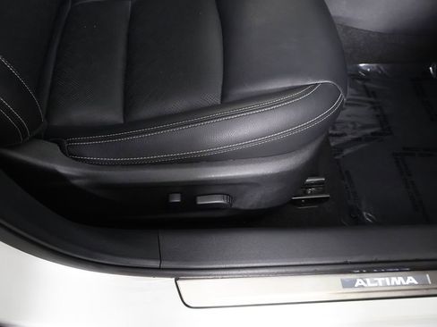 Used 2023 Nissan Altima 2.5 SL AWD/4WD image 33