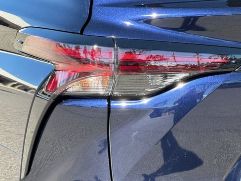 New 2026 Toyota Sienna LE image 26