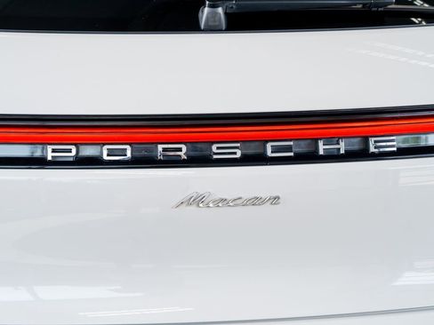 Used 2020 Porsche Macan image 16