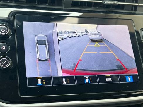 Used 2022 Chevrolet Bolt EUV Premier w/ Sun & Sound Package FWD image 25