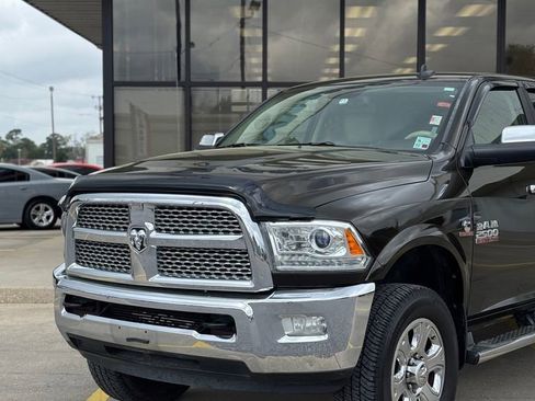 Used 2013 RAM 2500 Laramie w/ Convenience Group image 2