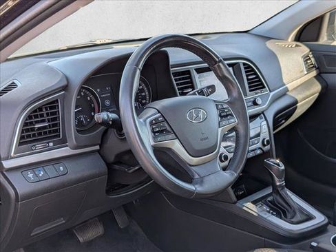 Used 2018 Hyundai Elantra Value Edition FWD image 10